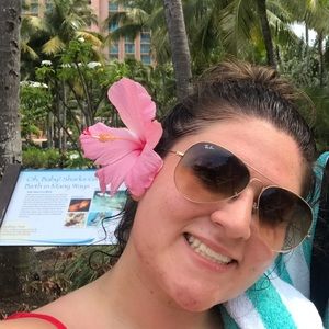 Meet your Posher, Ava